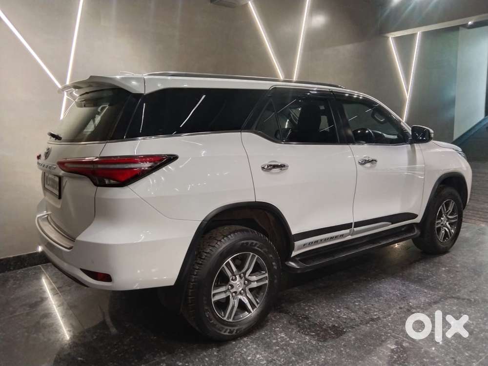 Toyota Fortuner 4x2 At 2.7 Petrol, 2025, Petrol