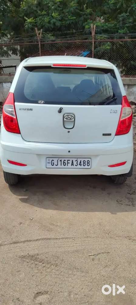 Hyundai I10 Sportz 2012