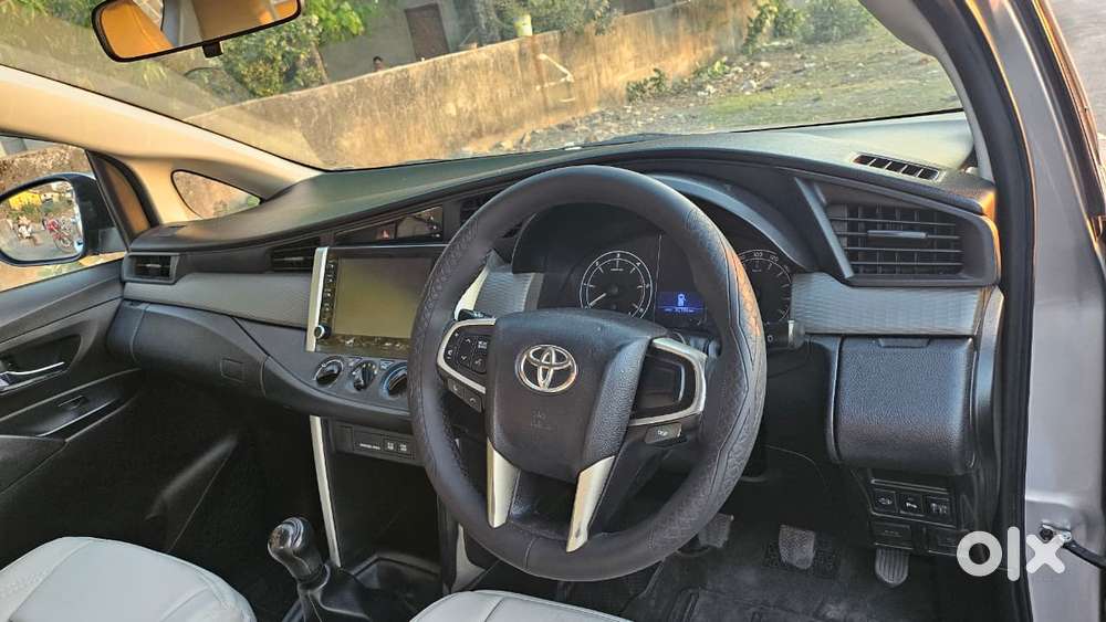 Toyota Innova Crysta 2.4 G Plus Mt 7 Str, 2022, Diesel