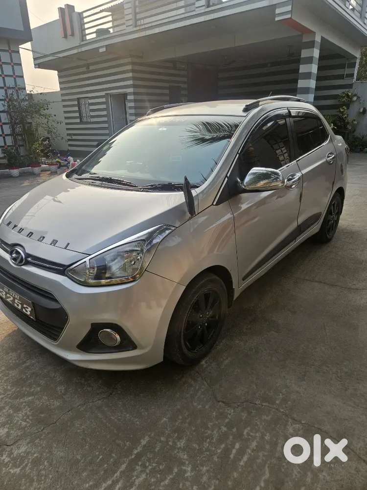 Hyundai Xcent 2016 Petrol 70000 Km Driven