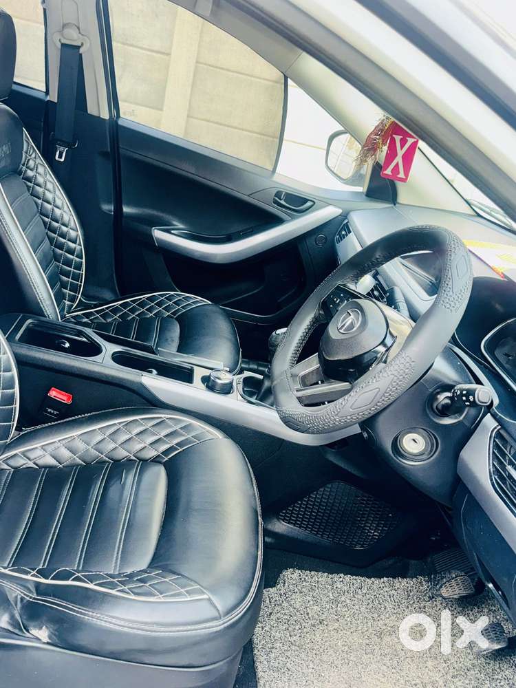 Tata Nexon Fearless Plus S Purple 1.5 Revotorq Diesel 6mt Dual Tone,..