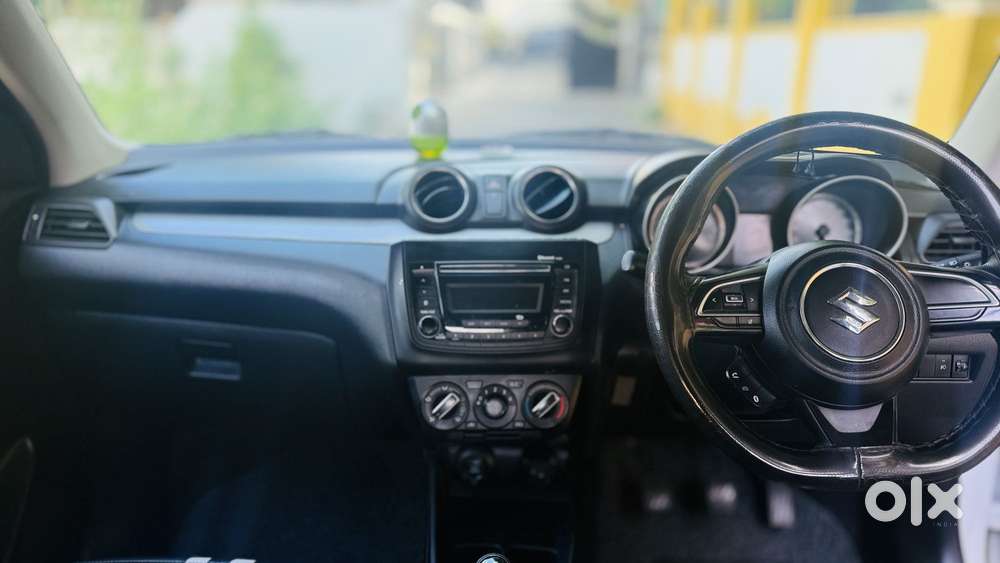 Maruti Suzuki Swift Vxi + Manual, 2020, Petrol
