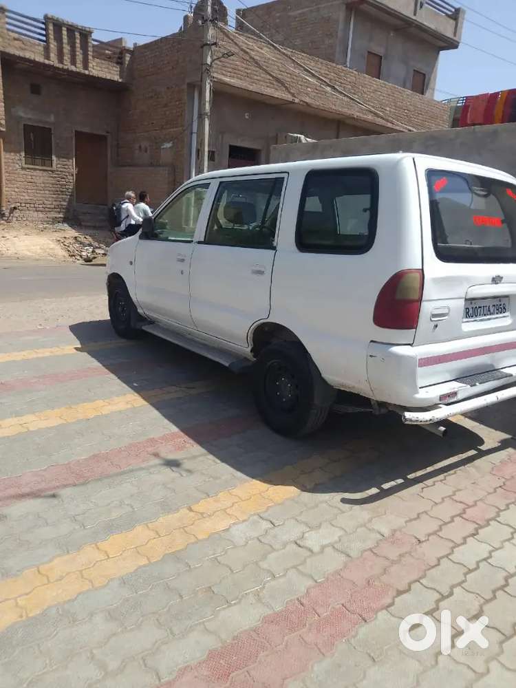 Tavera Hai 2012 Modal Jo Sell Karni Hai