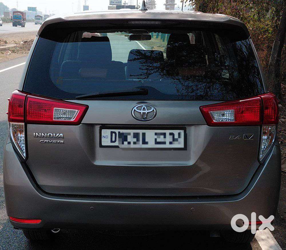Toyota Innova Crysta 2.4 V, 2016, Diesel