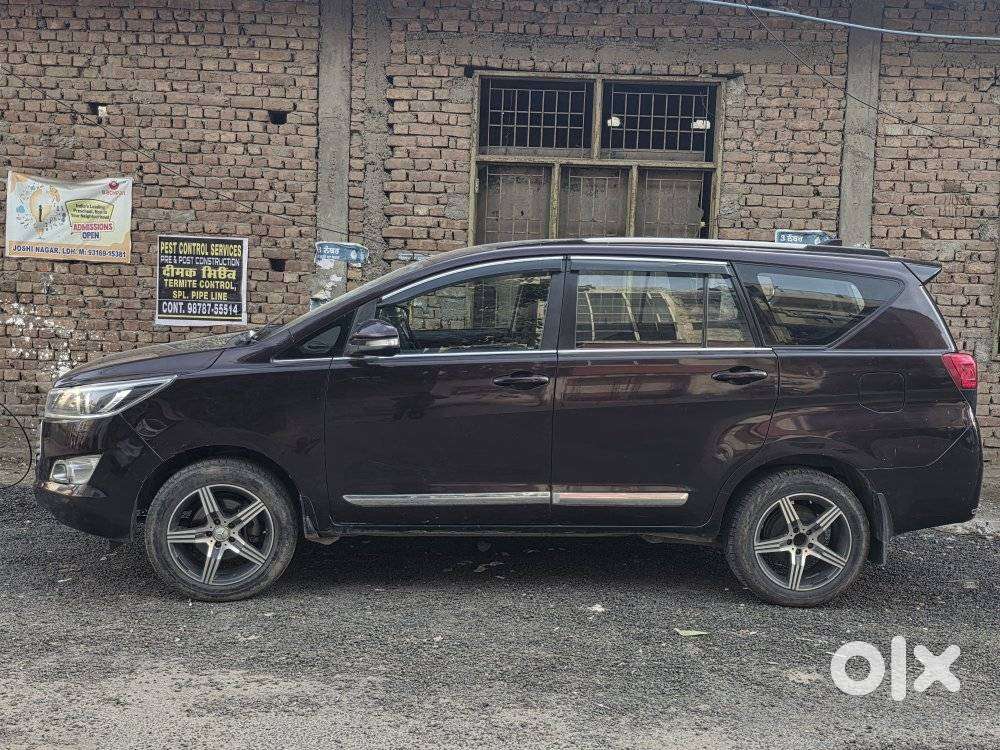Toyota Innova Crysta 2.4 Gx Mt, 2016, Diesel