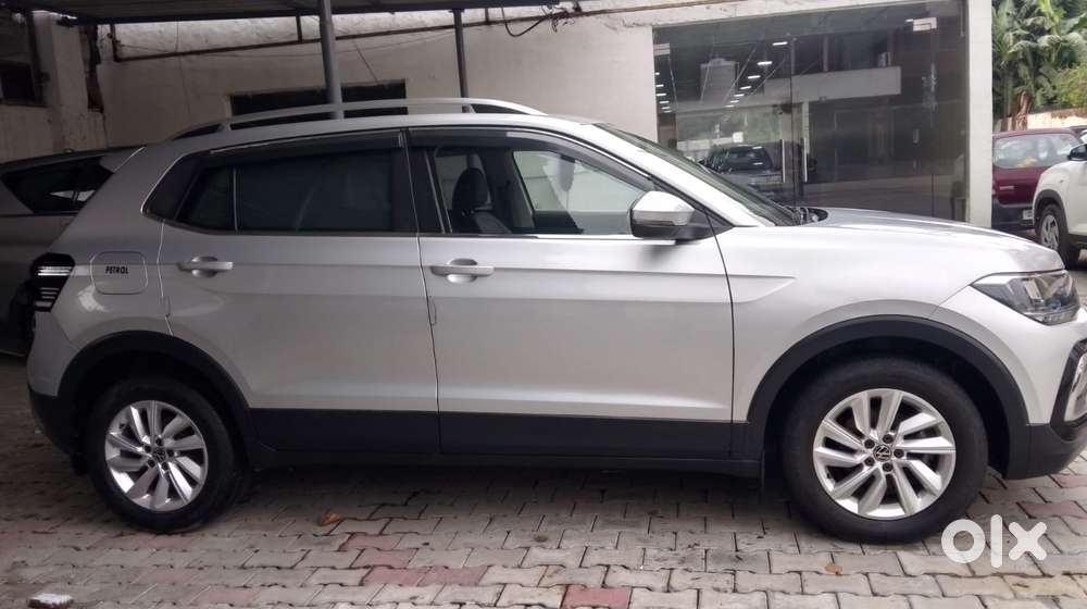 Volkswagen Taigun 1.0 Tsi Highline At, 2022, Petrol