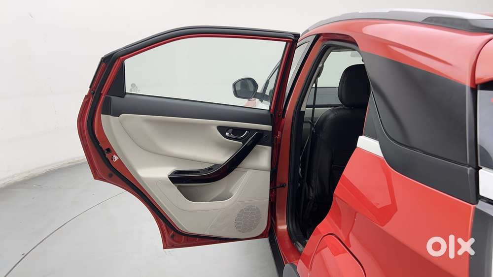 Tata Nexon 1.2 Revotron Xz Plus, 2022, Petrol