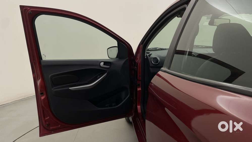 Ford Figo 2012-2015 Petrol Titanium, 2016, Petrol