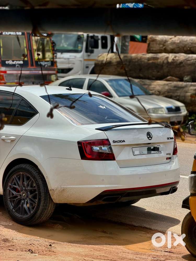 Skoda Octavia 2.0 Rs 245 Tsi, 2021, Petrol