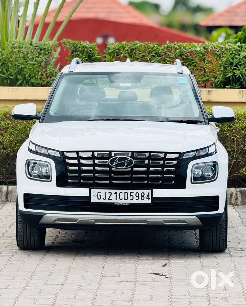 Hyundai Venue, 2023, Petrol