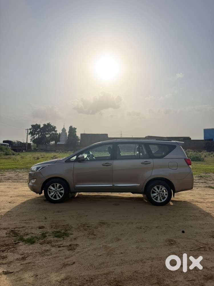 Toyota Innova Crysta 2019