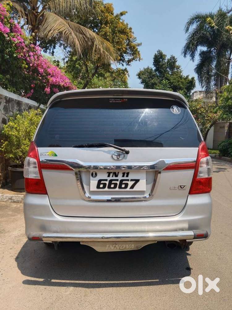 Toyota Innova 2.5 Vx 8 Seater Bs Iv, 2012, Diesel