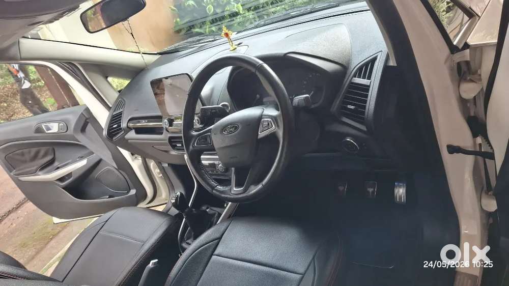 Ecosport Petrol  41810 Km  Rs. 625000/-