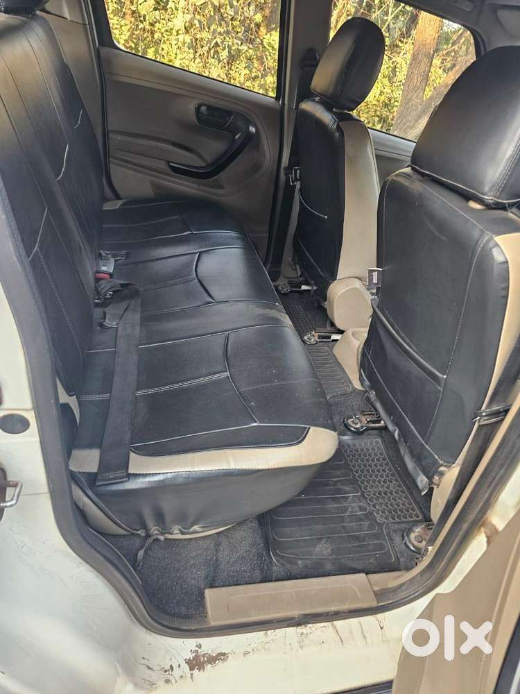 Mahindra Tuv 300 T6, 2017, Diesel