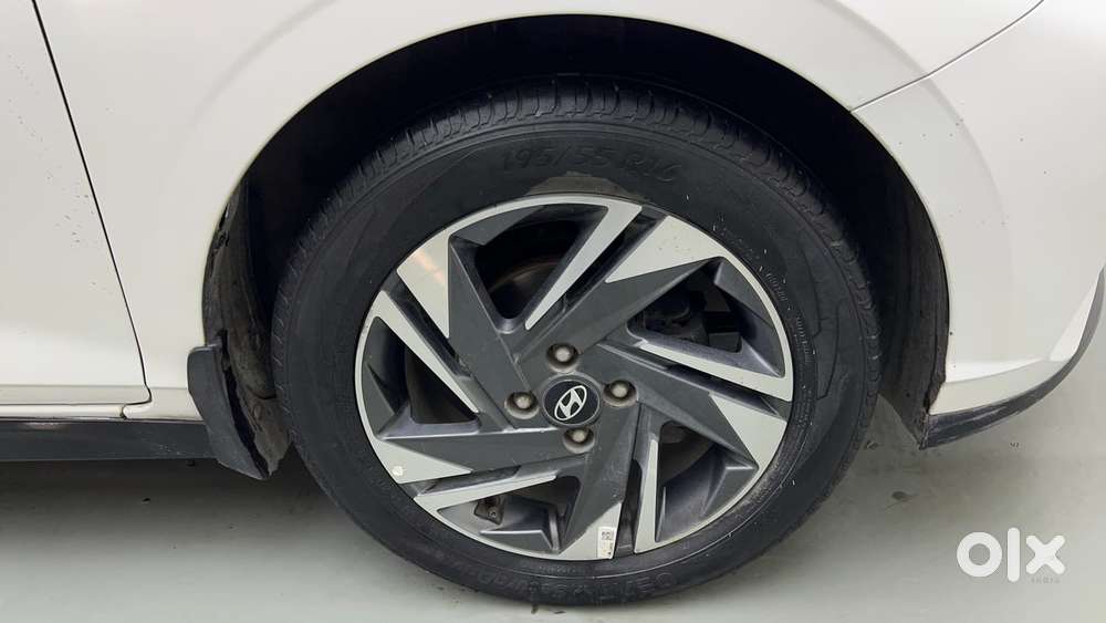 Hyundai I20 Asta (o) 1.2 Ivt, 2023, Petrol