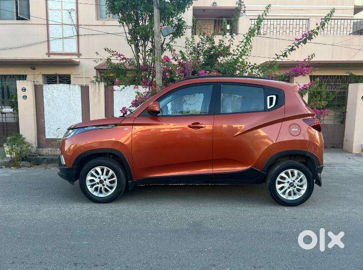 Mahindra Kuv 100 K8 5str, 2016, Petrol