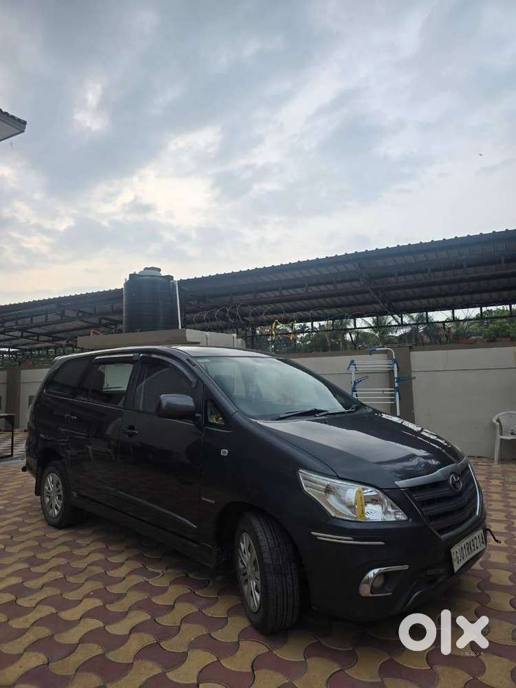 Toyota Innova 2015 Year
