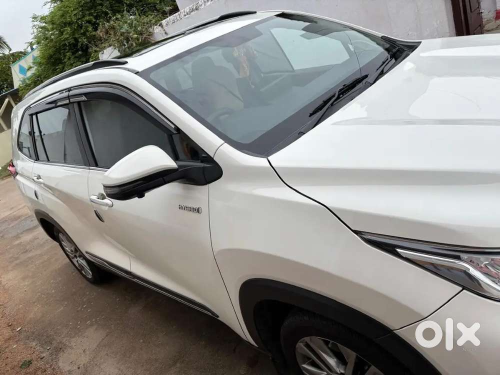 Toyota Innova Hycross 2023 Hybrid Zx