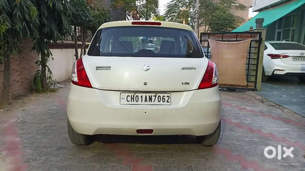 Maruti Suzuki Swift 2012