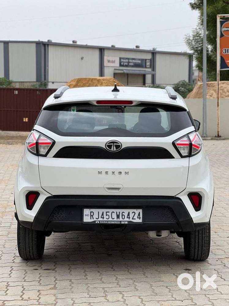 Tata Nexon 1.2 Revotron Xm Plus (s), 2023, Petrol