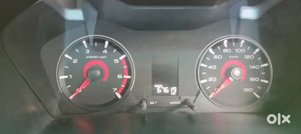 Mahindra Kuv 100 2016