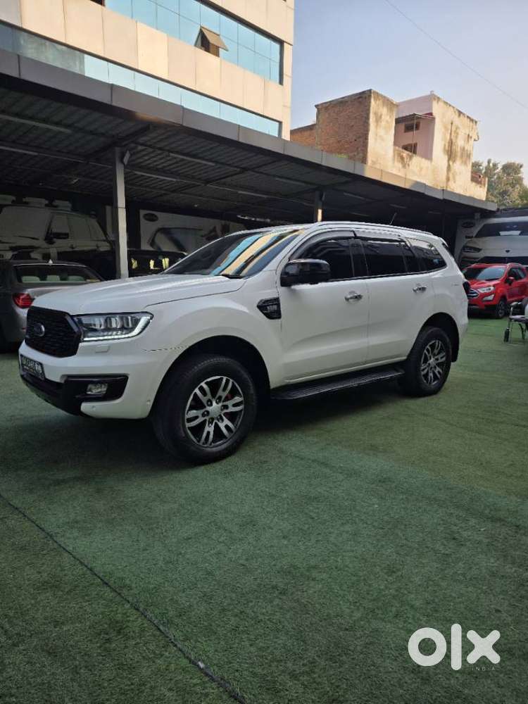 Ford Endeavour 3.2 Titanium At 4x4, 2017, Diesel