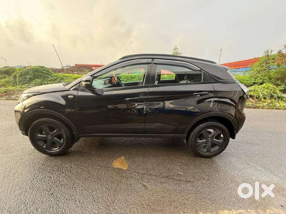Tata Nexon 2023 Petrol 9800 Km Driven