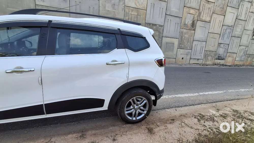 Renault Triber Second Owner 45 Km Running Wellmain Show Room Condition