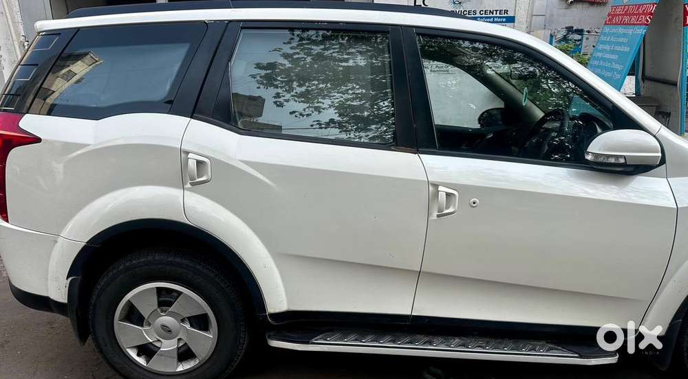 Mahindra Xuv500 2017 Diesel 135107 Km Driven