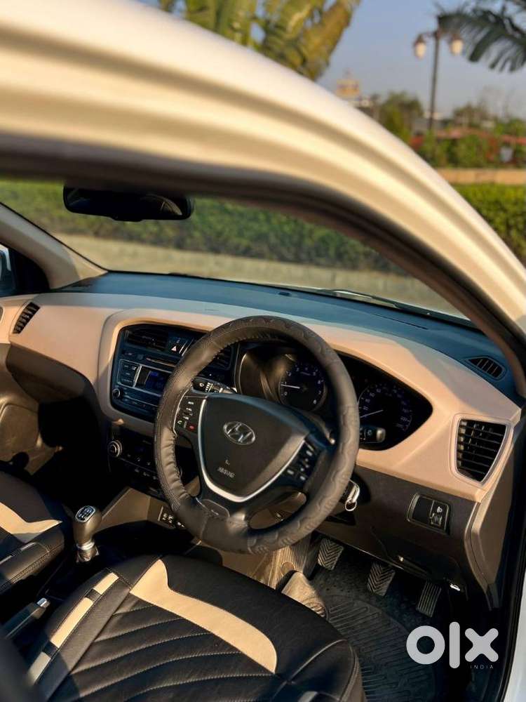 Hyundai Elite I20 Sportz (o) 1.2, 2015, Petrol