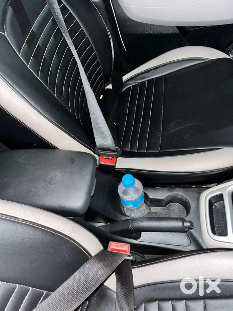 Hyundai Venue Petrol 2023