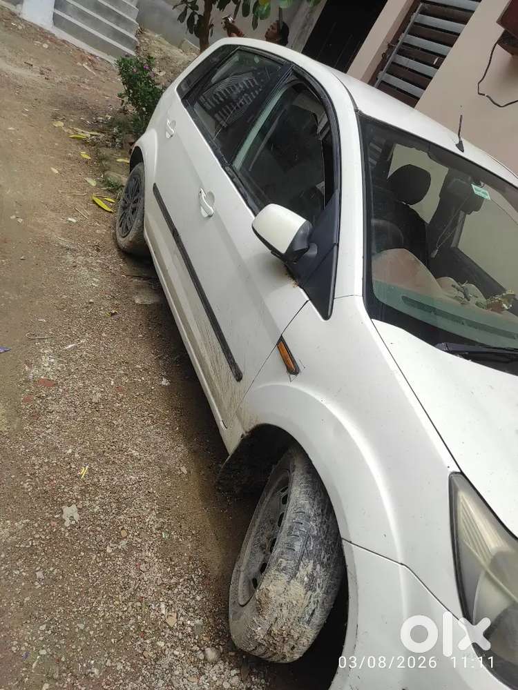 Ford Figo Diesel Zxi 2011