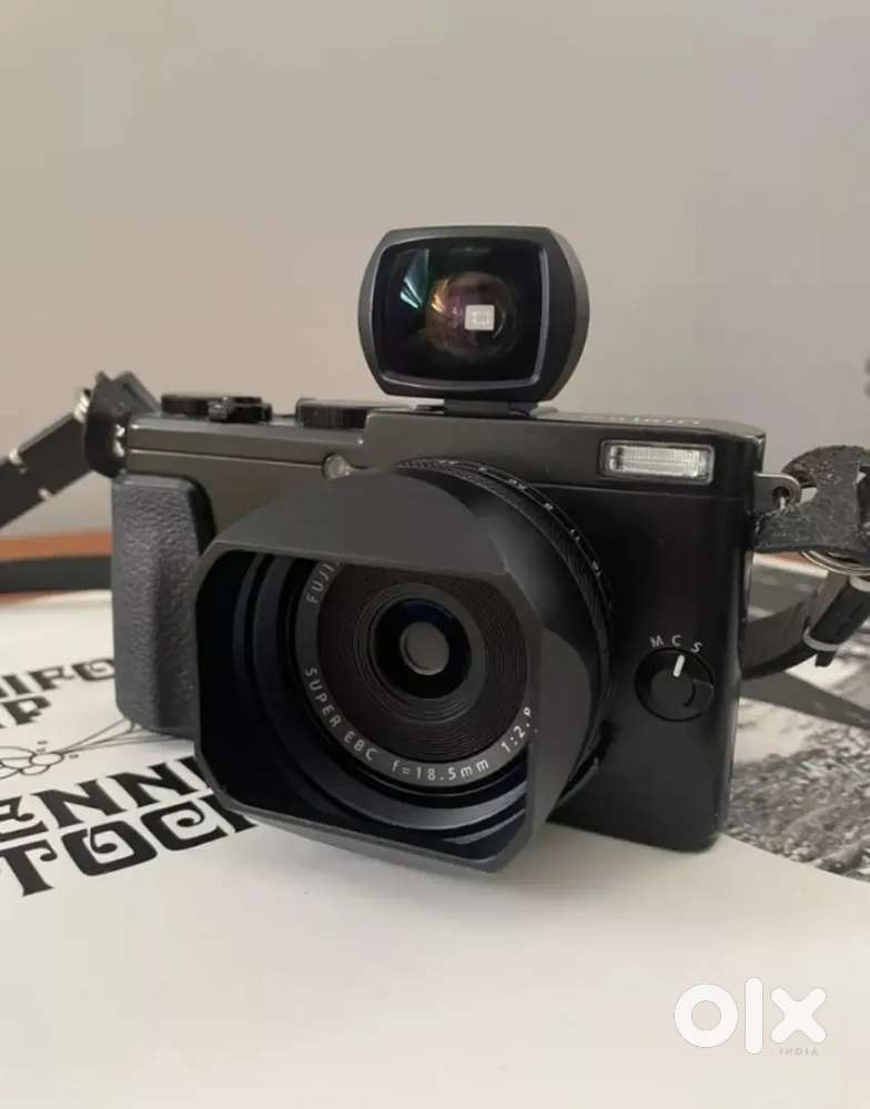 Lens Fujifilm X70 Used Fujifilm X70 Compact Digital Camera Black