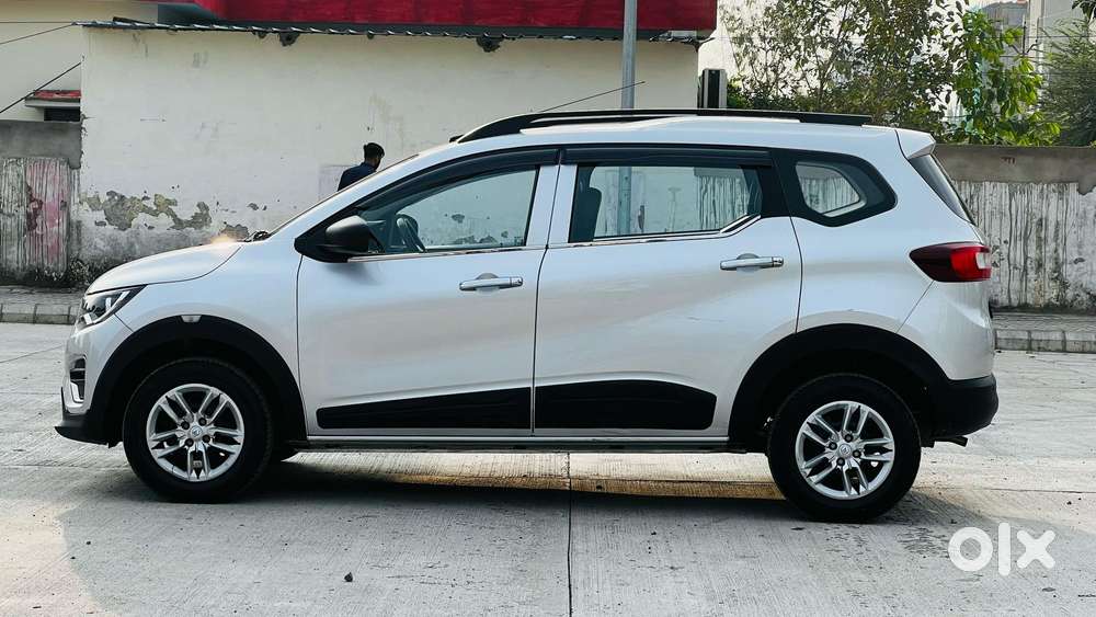 Renault Triber Rxl, 2022, Petrol