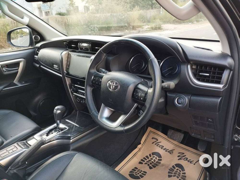 Toyota Fortuner 4x2 At 2.7 Petrol, 2025, Petrol