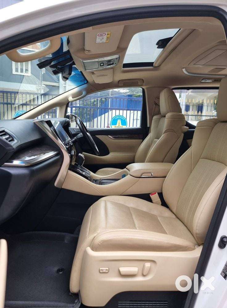 Toyota Vellfire Vip – Executive Lounge, 2022, Cng & Hybrids