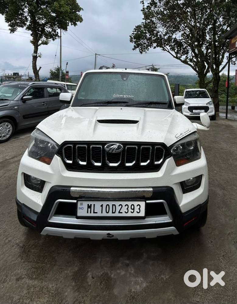 Mahindra Scorpio S10 2015