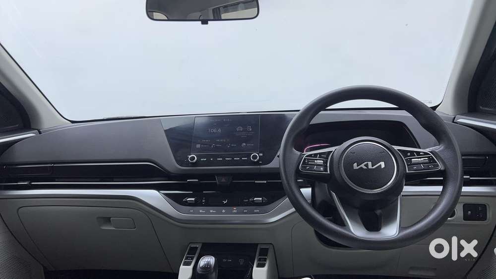 Kia Carens 1.4 Prestige Plus Turbo 7 Str, 2022, Petrol