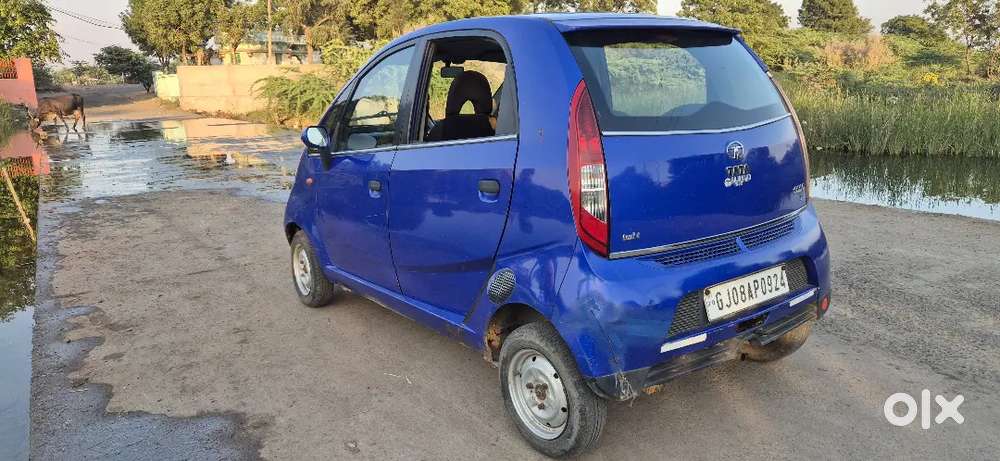 Good Condition Car And Tayars