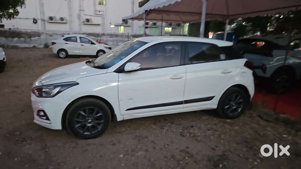 Hyundai I20 Petrol Cvt Asta, 2018, Petrol