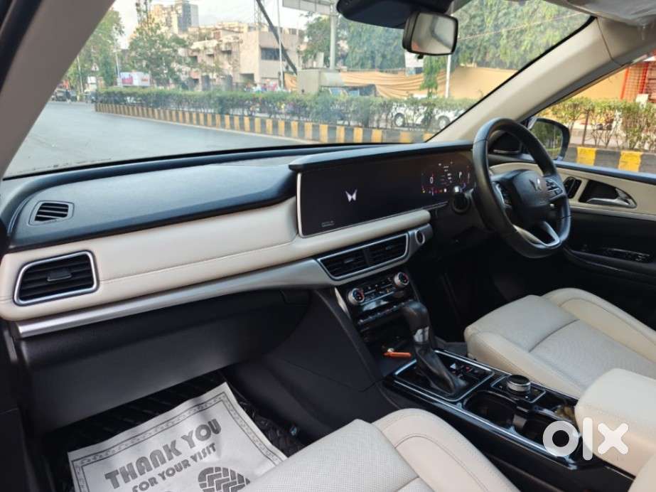 Mahindra Xuv700 2.2 Ax 7 Diesel At Luxury Pack Str, 2022, Diesel