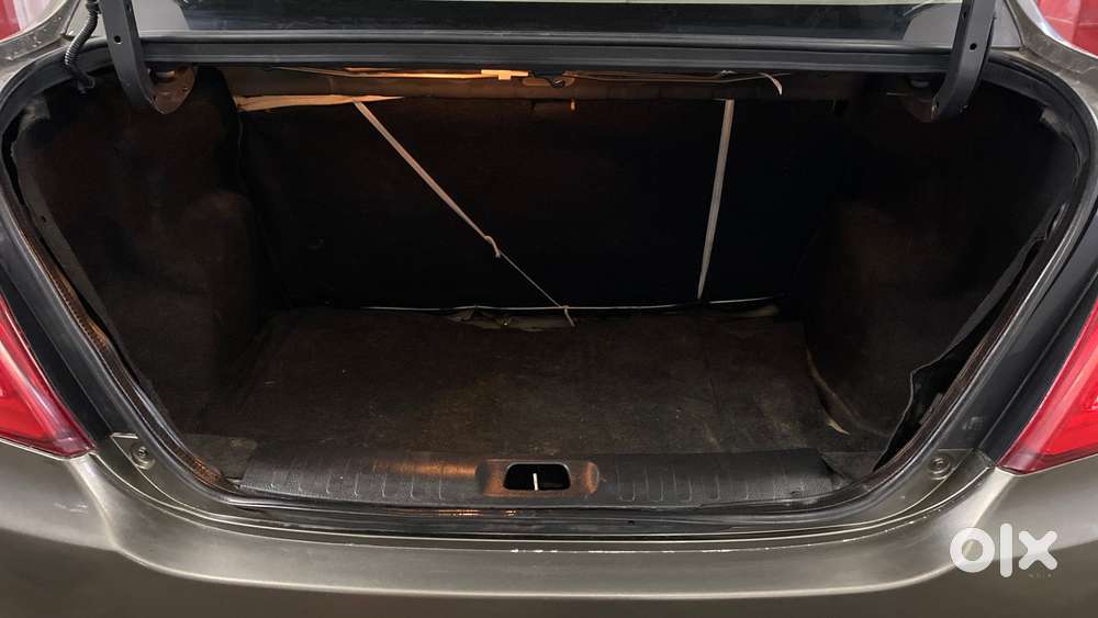 Maruti Suzuki Swift Dzire Zxi 1.2, 2016, Petrol