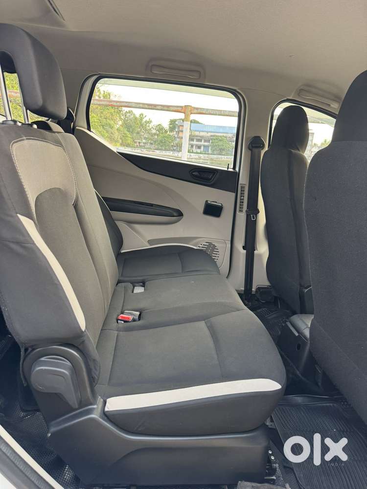 Renault Triber Rxl, 2021, Petrol