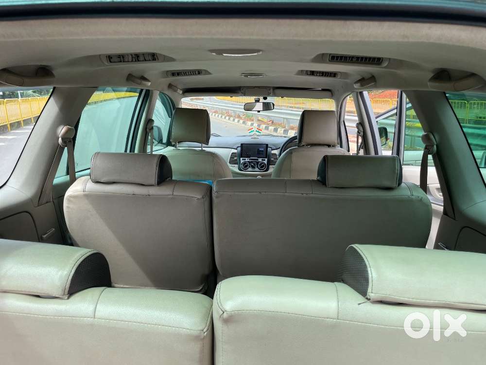 Toyota Innova G 2.5 2009 Model