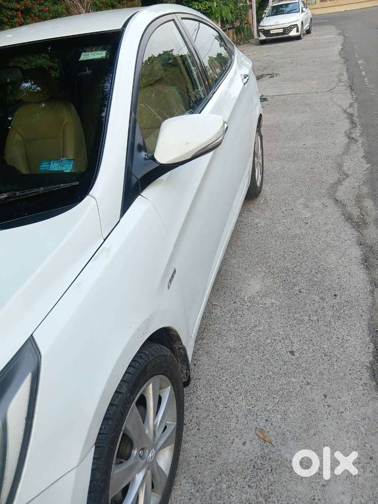 2013 Hyundai Verna Diesel 1.6 Sx (o) Crdi Mt