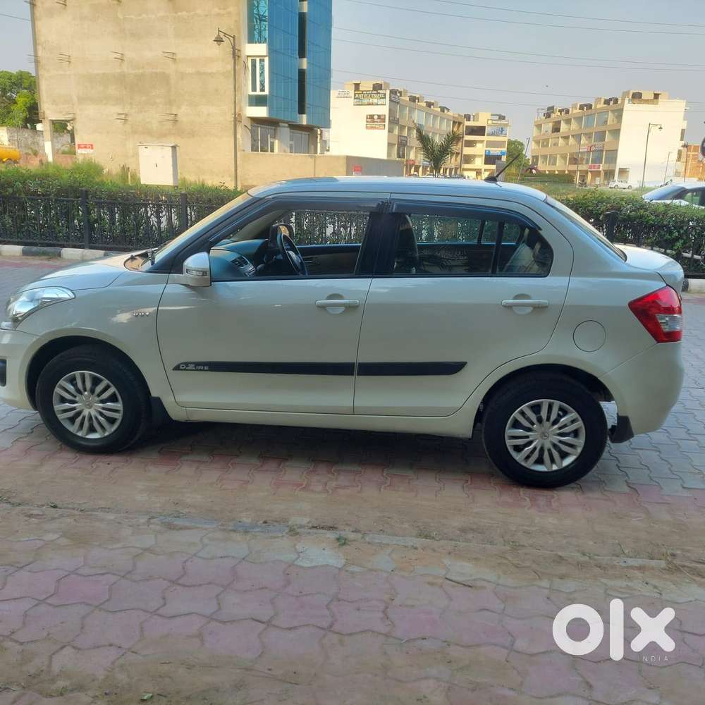 Maruti Suzuki Swift Dzire 1.2 Vxi Bsiv, 2014, Petrol