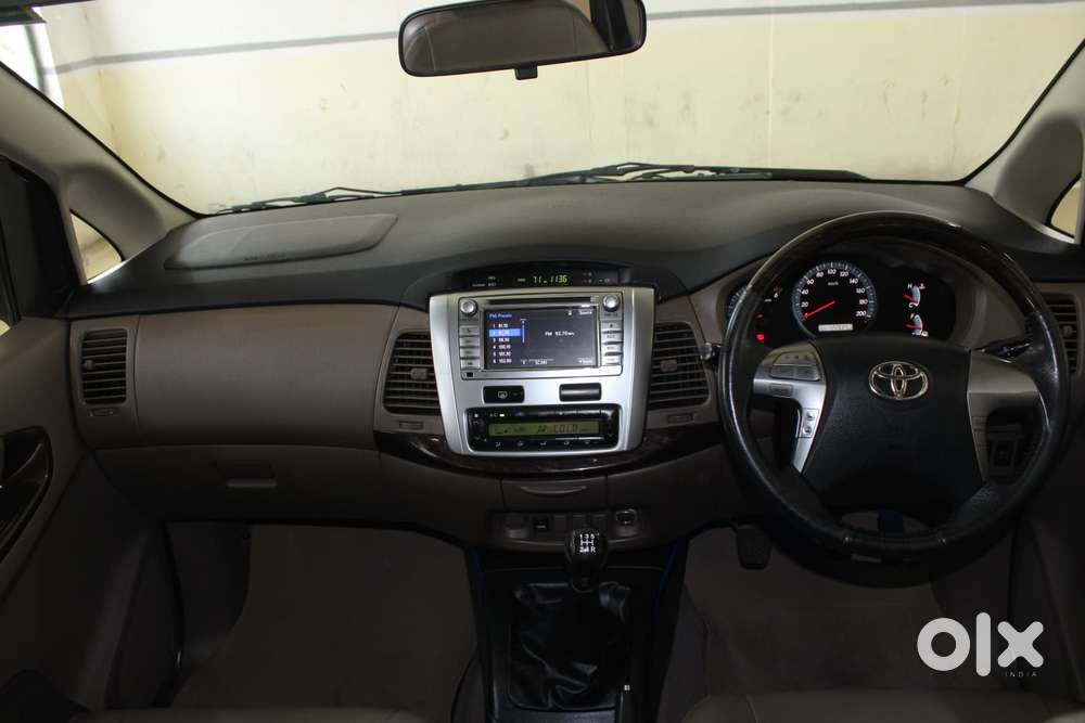 Toyota Innova 2.5 Z Diesel 7 Seater, 2015, Diesel