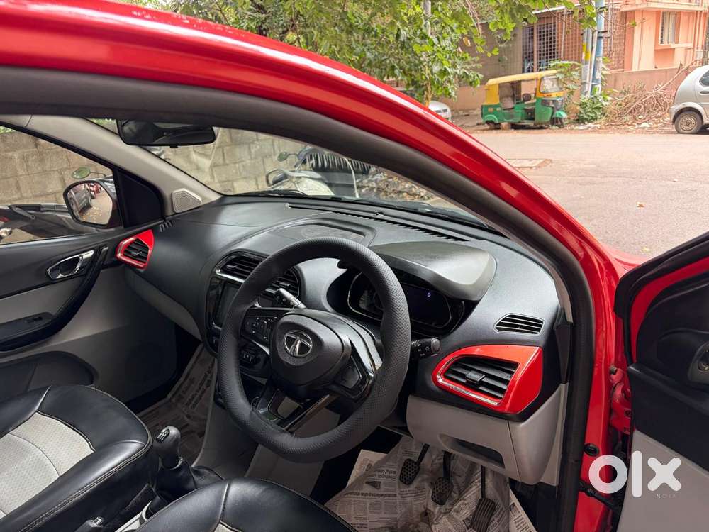 Tata Tiago, 2020, Petrol