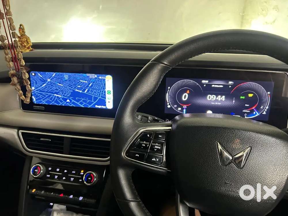 Mahindra Xuv700 Petrol 2022 Model Nice Condition