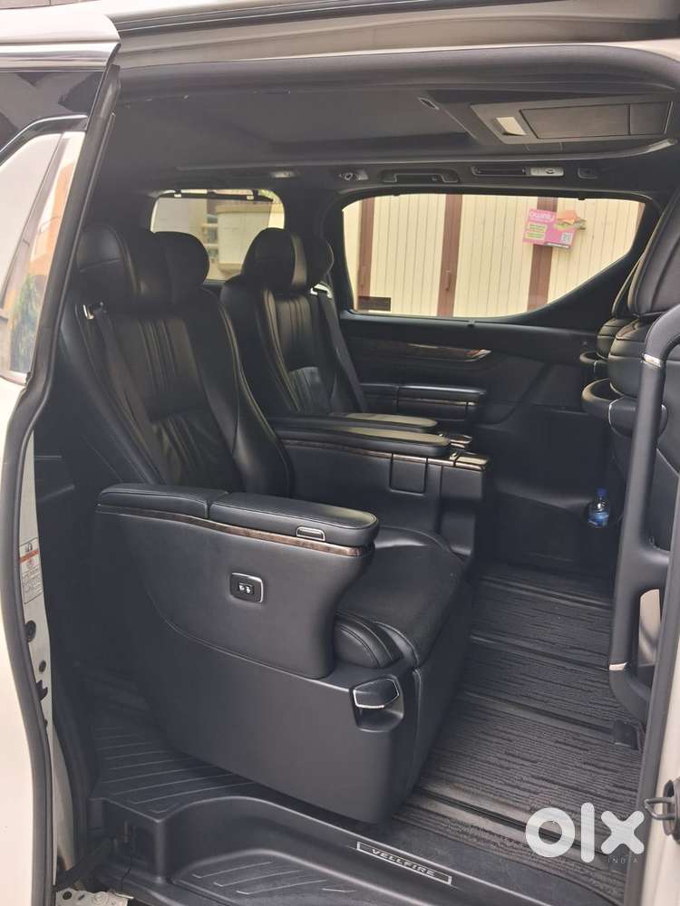 Toyota Vellfire 2.5 Hybrid, 2020, Petrol